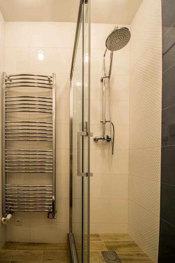 Executive Bright Apt. By Ruterra Praag