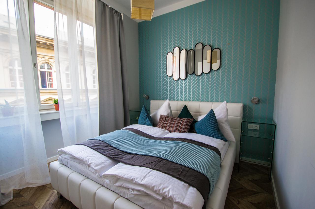 Executive Bright Apt. By Ruterra * Praag
